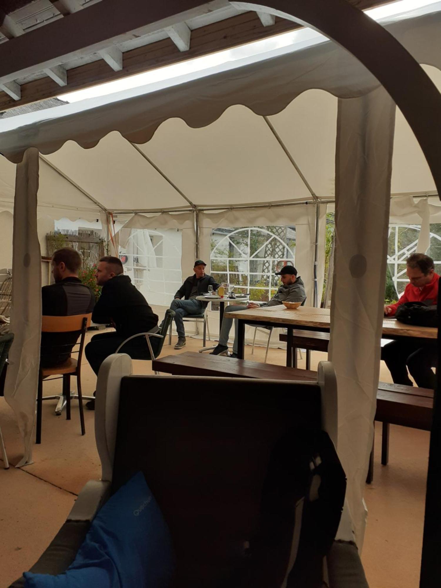 Apartament Loft Cafe De La Croix Morzel Cordemais Zewnętrze zdjęcie