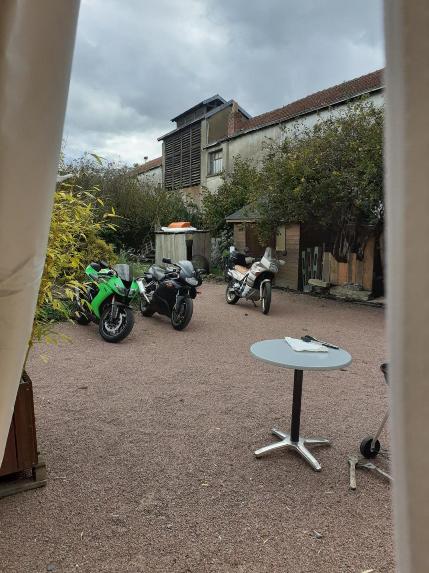 Apartament Loft Cafe De La Croix Morzel Cordemais Zewnętrze zdjęcie